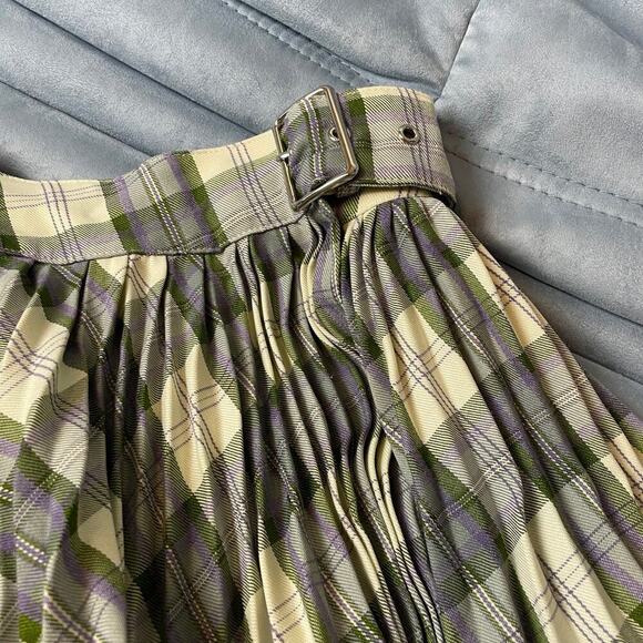 Mini skirt - Picture 2 of 4